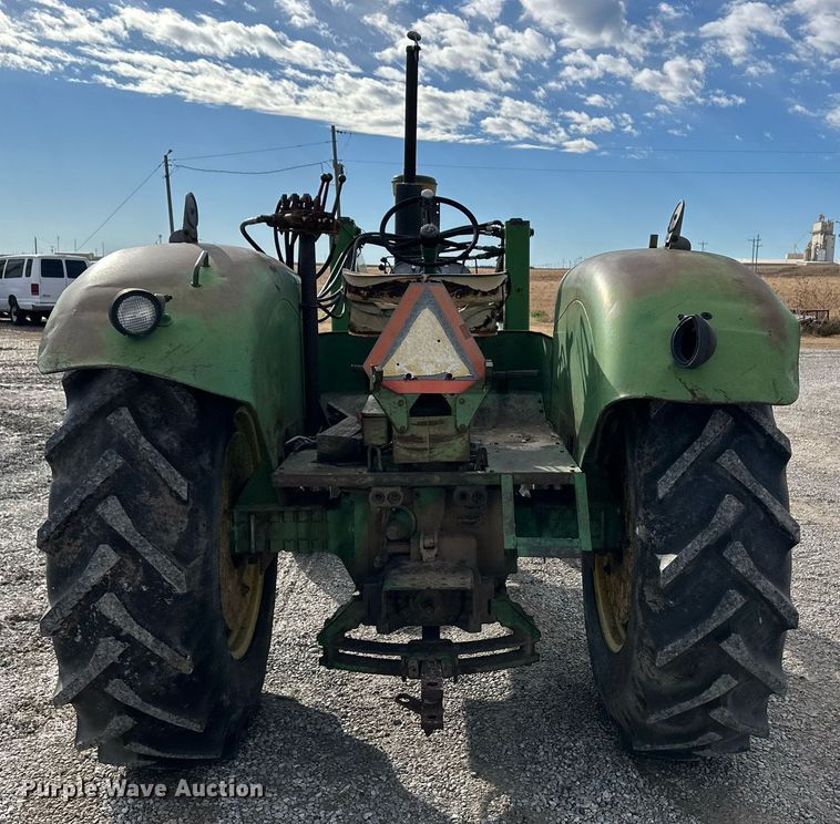 image for item ER8328 1965 John Deere 4020 tractor
