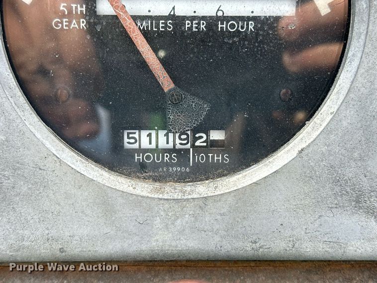 image for item ER8328 1965 John Deere 4020 tractor