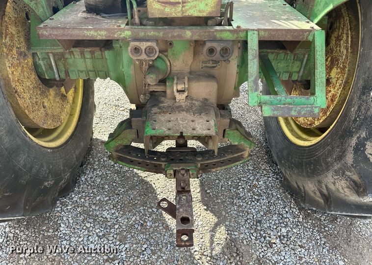 image for item ER8328 1965 John Deere 4020 tractor