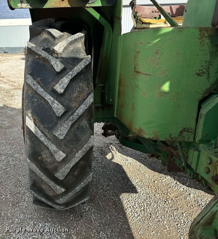 image for item ER8328 1965 John Deere 4020 tractor