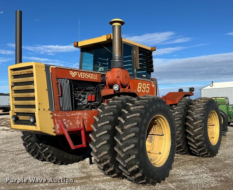 image for item ER8329 1982 Versatile 895 4WD tractor