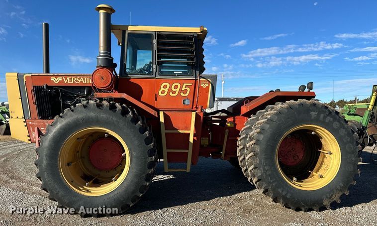 image for item ER8329 1982 Versatile 895 4WD tractor