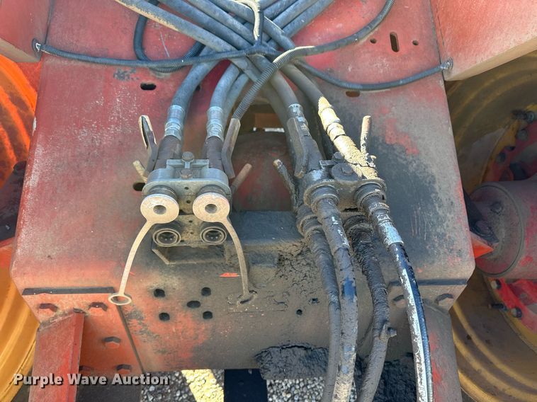 image for item ER8329 1982 Versatile 895 4WD tractor