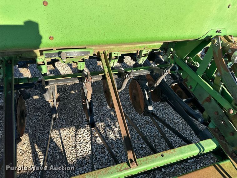 image for item ER8330 John Deere 8500 grain drill