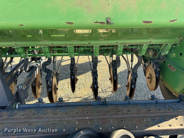 image for item ER8330 John Deere 8500 grain drill