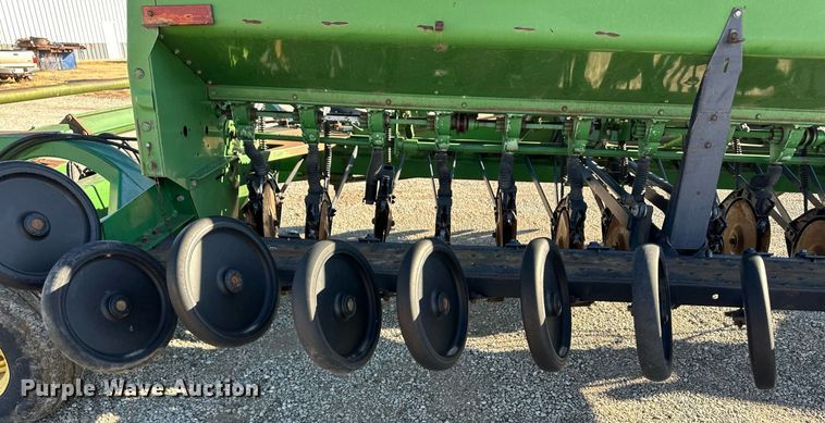 image for item ER8330 John Deere 8500 grain drill