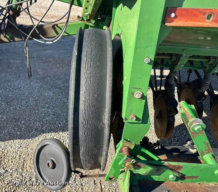 image for item ER8330 John Deere 8500 grain drill