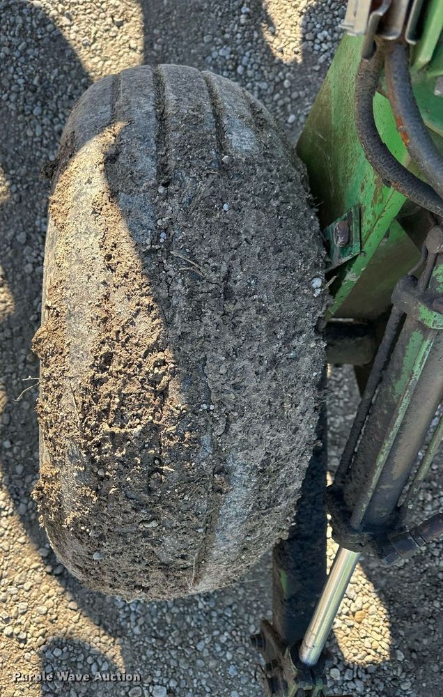 image for item ER8330 John Deere 8500 grain drill