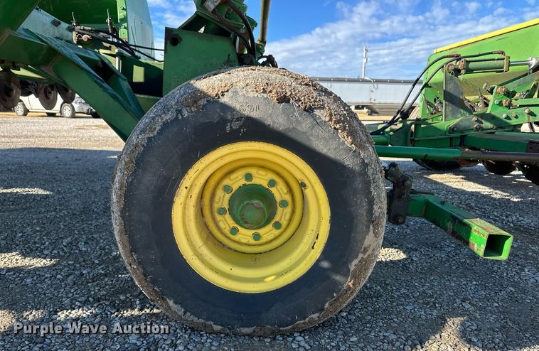 image for item ER8330 John Deere 8500 grain drill