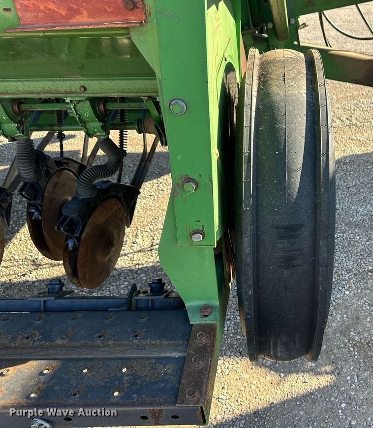 image for item ER8330 John Deere 8500 grain drill