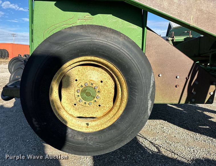 image for item ER8330 John Deere 8500 grain drill
