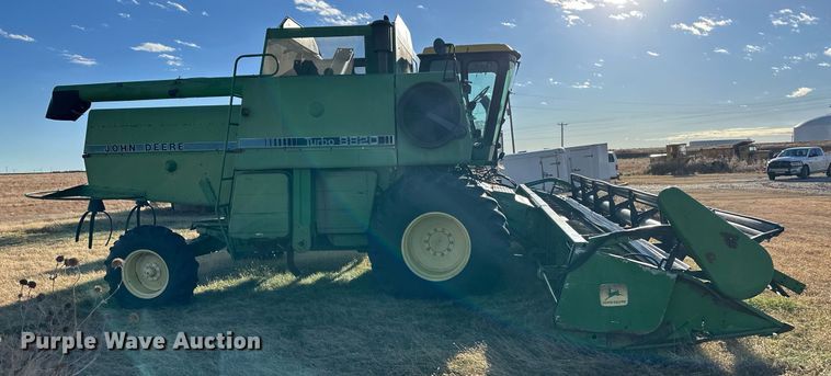 image for item ER8331 1983 John Deere 8820 Turbo combine