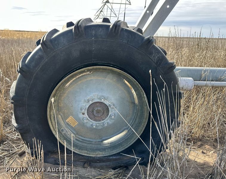image for item ER8442 Valley 7000 center pivot