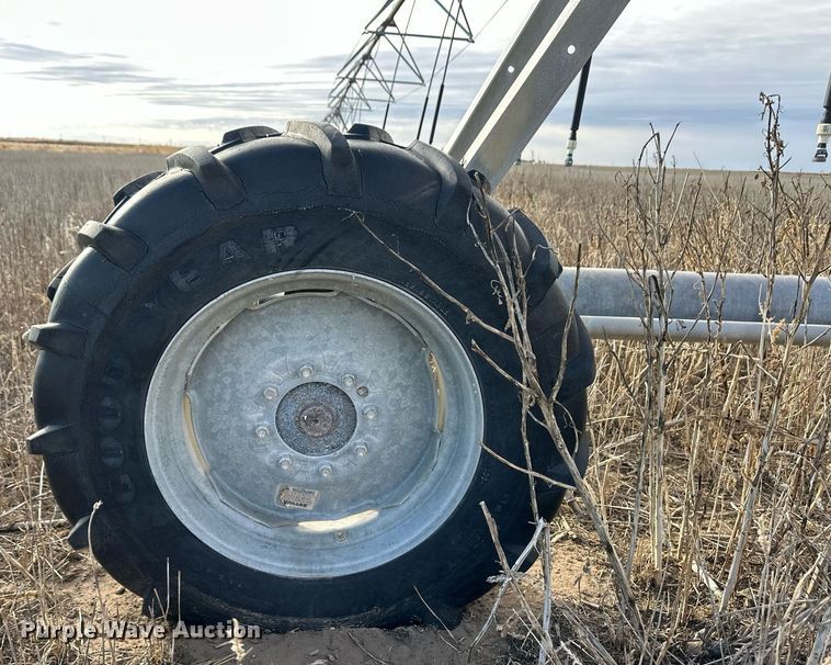 image for item ER8442 Valley 7000 center pivot