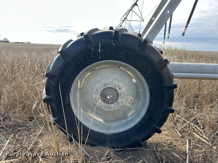 image for item ER8442 Valley 7000 center pivot