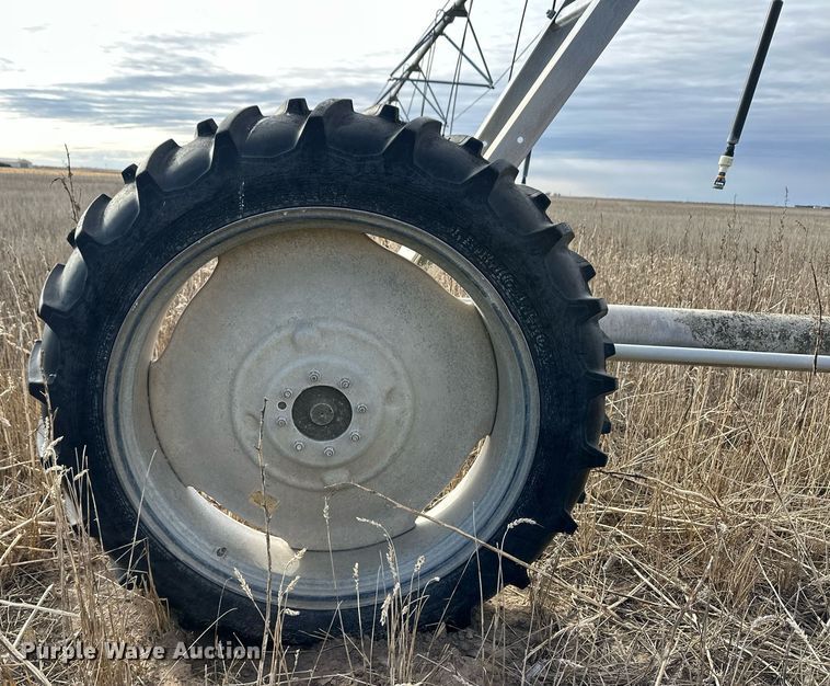 image for item ER8442 Valley 7000 center pivot