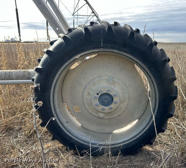 image for item ER8442 Valley 7000 center pivot