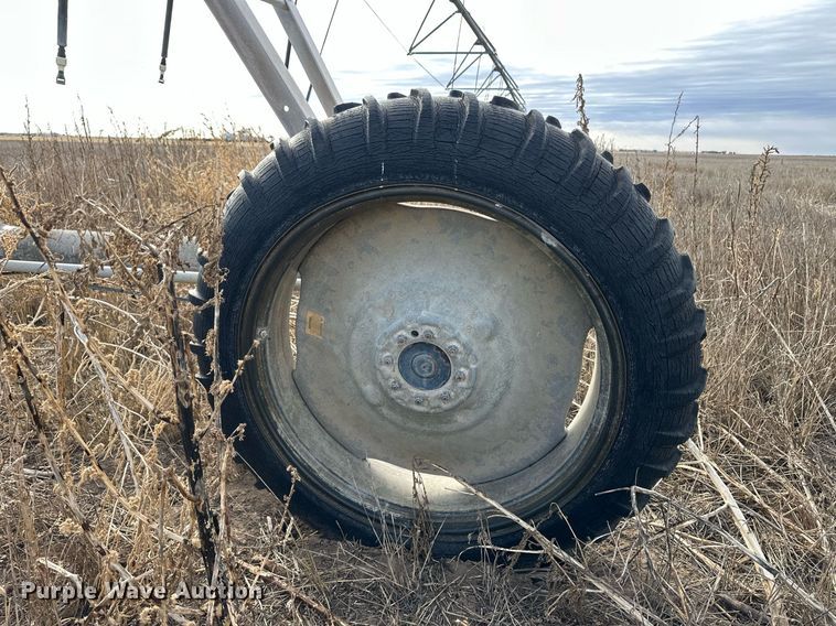 image for item ER8442 Valley 7000 center pivot