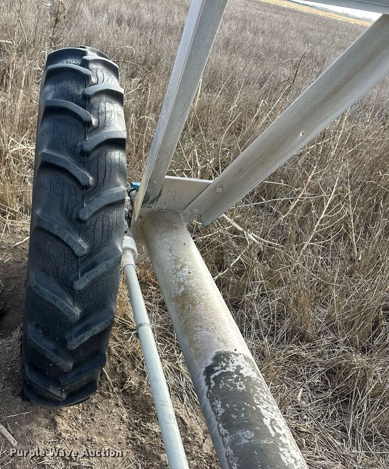 image for item ER8442 Valley 7000 center pivot
