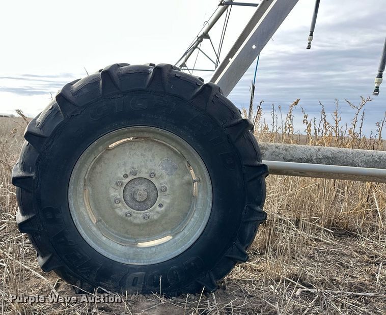 image for item ER8442 Valley 7000 center pivot