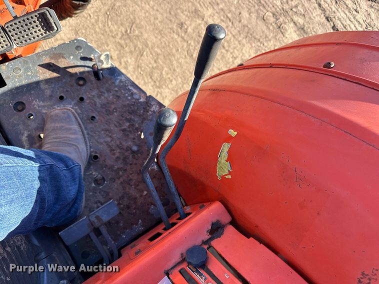 image for item ER8463 Kubota 9000 tractor