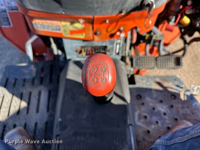 image for item ER8463 Kubota 9000 tractor