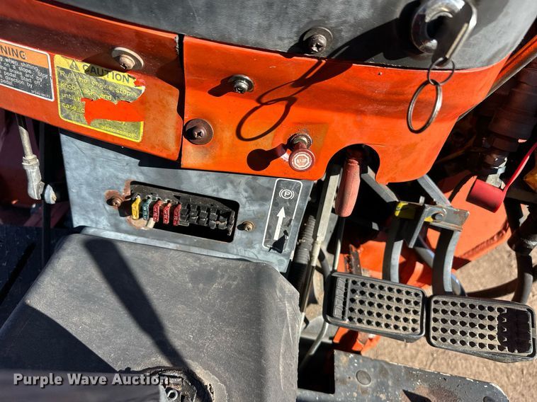 image for item ER8463 Kubota 9000 tractor