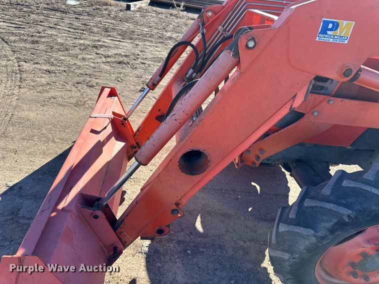 image for item ER8463 Kubota 9000 tractor