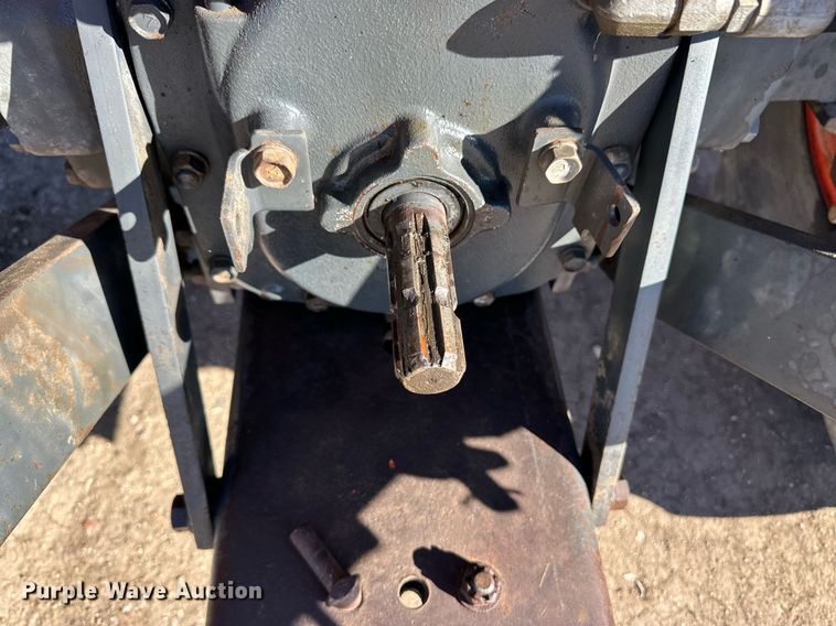 image for item ER8463 Kubota 9000 tractor