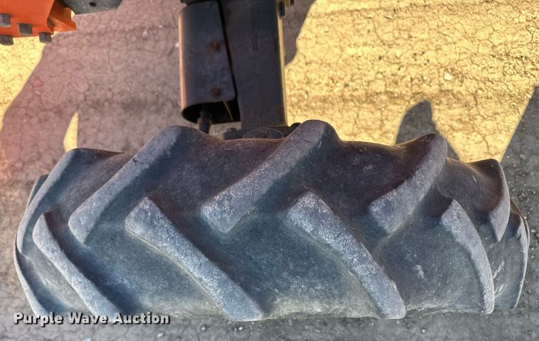 image for item ER8463 Kubota 9000 tractor