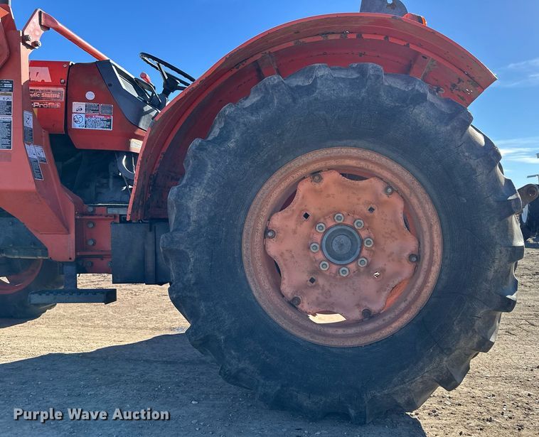 image for item ER8463 Kubota 9000 tractor