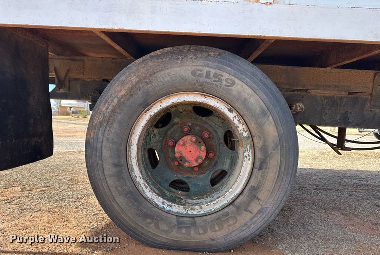 image for item ER8466 Shop built grain trailer