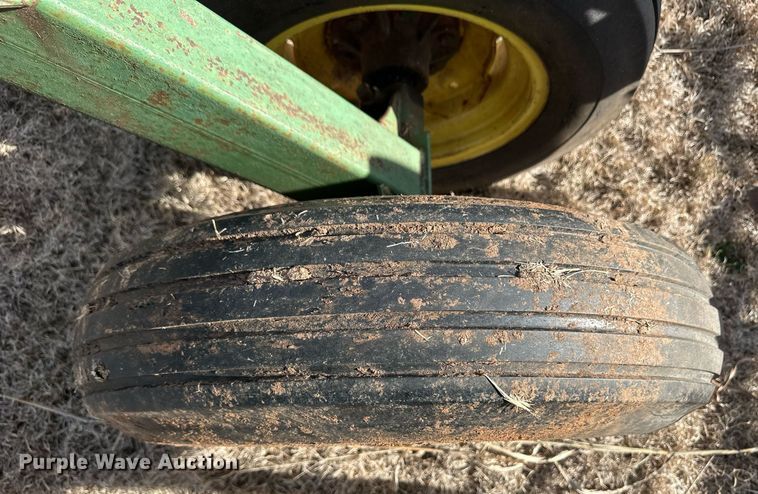 image for item ER8468 John Deere field cultivator