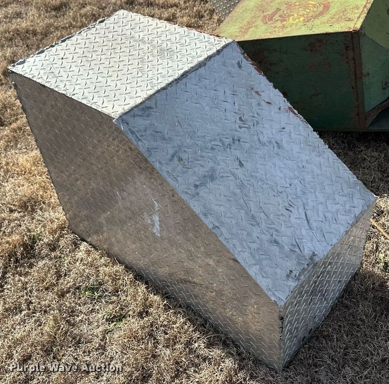 image for item ER8469 Automotive parts