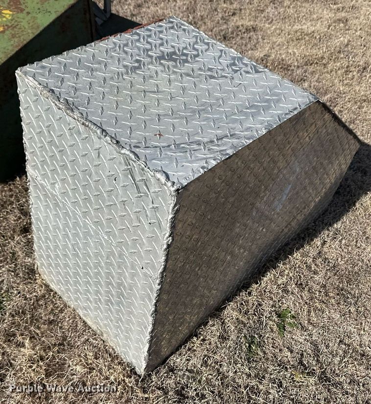 image for item ER8469 Automotive parts