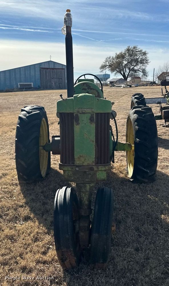 image for item ER8473 1955 John Deere 50 tractor