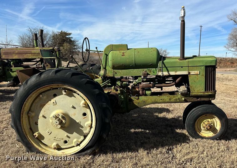 image for item ER8473 1955 John Deere 50 tractor