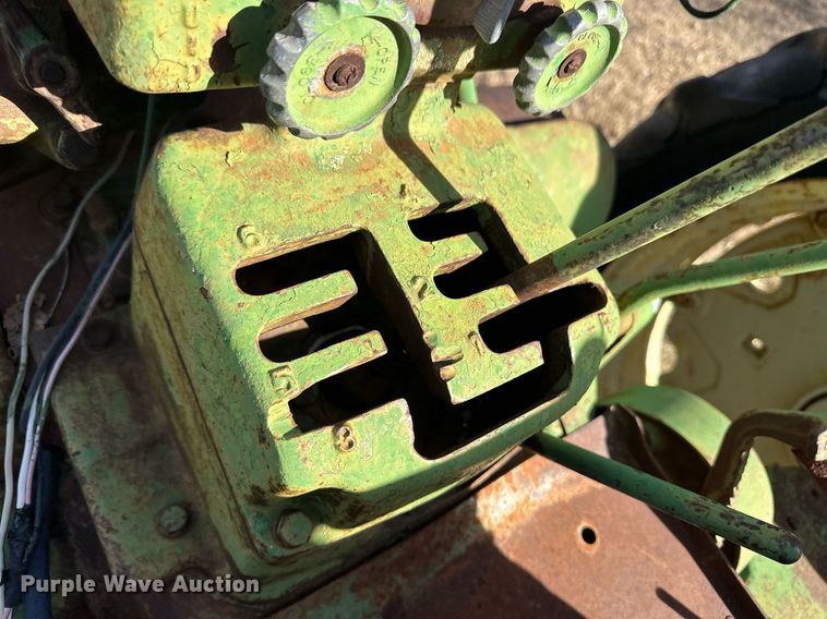 image for item ER8473 1955 John Deere 50 tractor