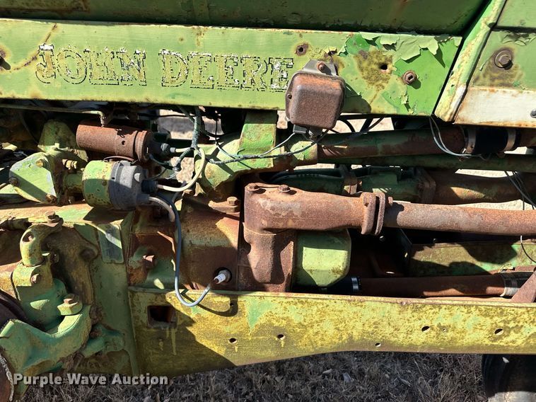 image for item ER8473 1955 John Deere 50 tractor