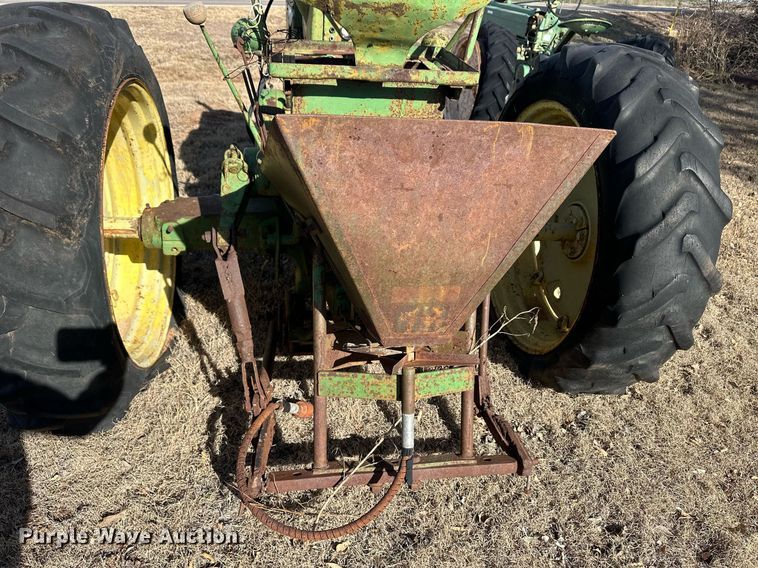 image for item ER8473 1955 John Deere 50 tractor