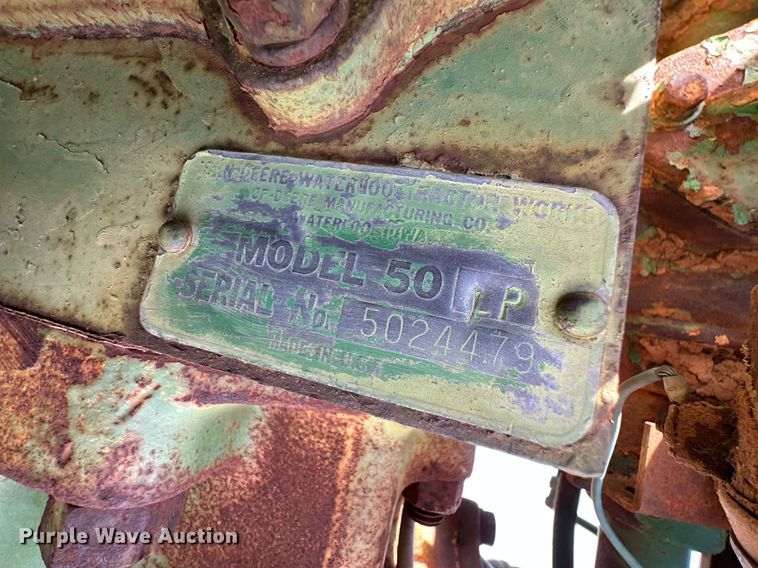 image for item ER8473 1955 John Deere 50 tractor