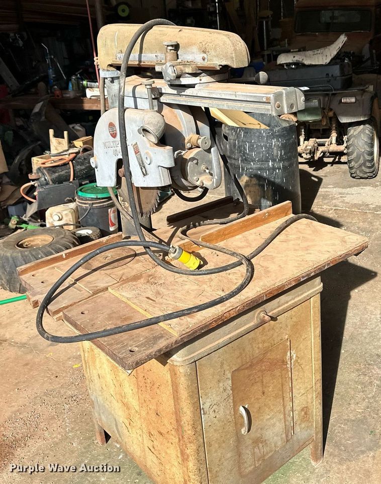image for item ER8475 Delta Milwaukee Multiplex 40-B radial arm saw