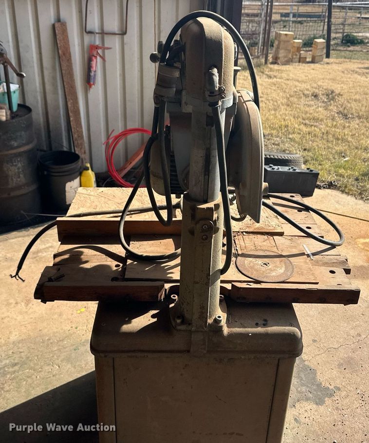 image for item ER8475 Delta Milwaukee Multiplex 40-B radial arm saw