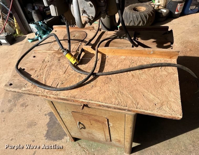 image for item ER8475 Delta Milwaukee Multiplex 40-B radial arm saw