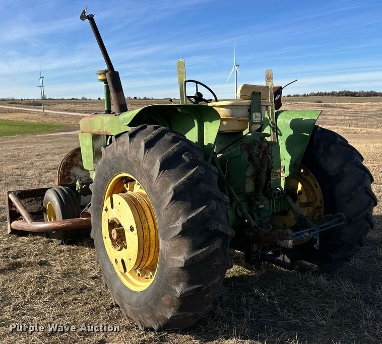 image for item ER8482 1964 John Deere 4020 tractor