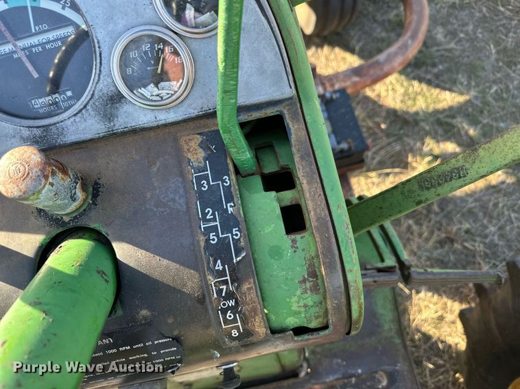 image for item ER8482 1964 John Deere 4020 tractor