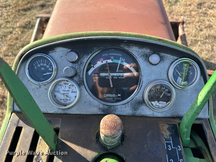 image for item ER8482 1964 John Deere 4020 tractor