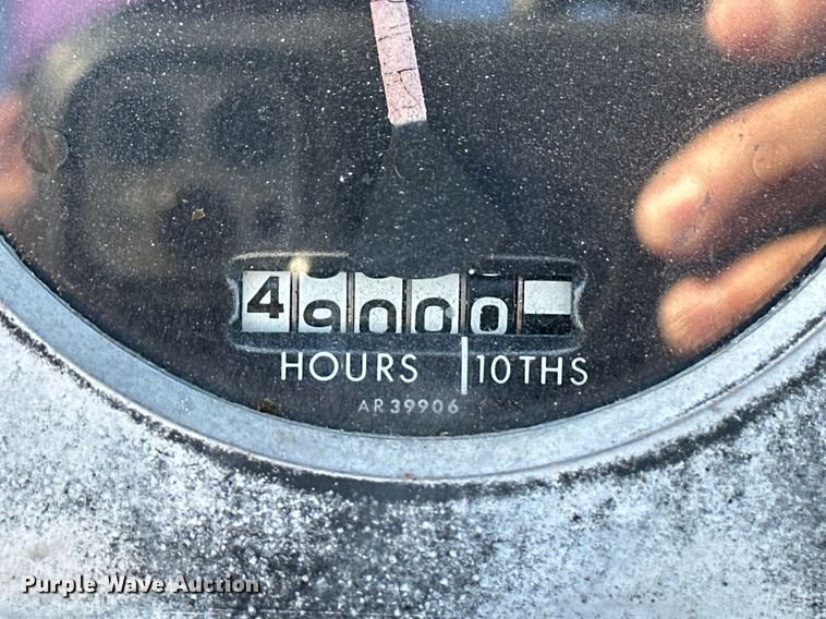 image for item ER8482 1964 John Deere 4020 tractor