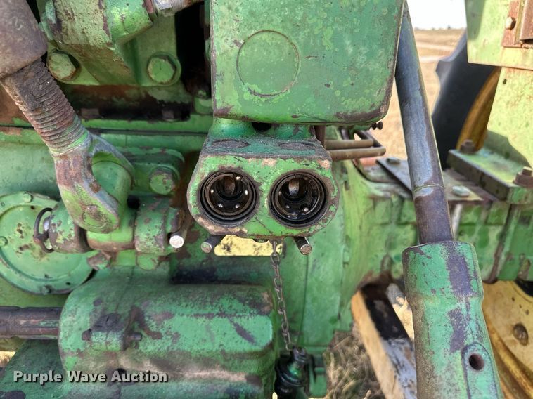 image for item ER8482 1964 John Deere 4020 tractor