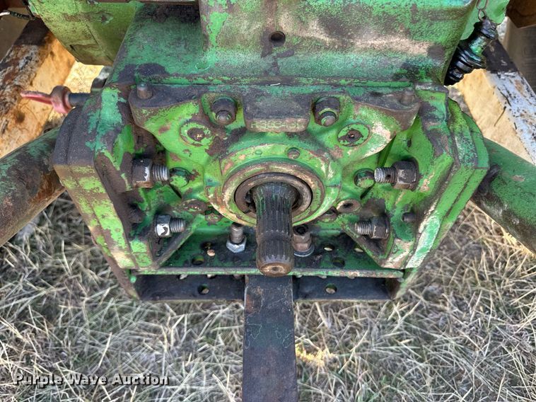 image for item ER8482 1964 John Deere 4020 tractor